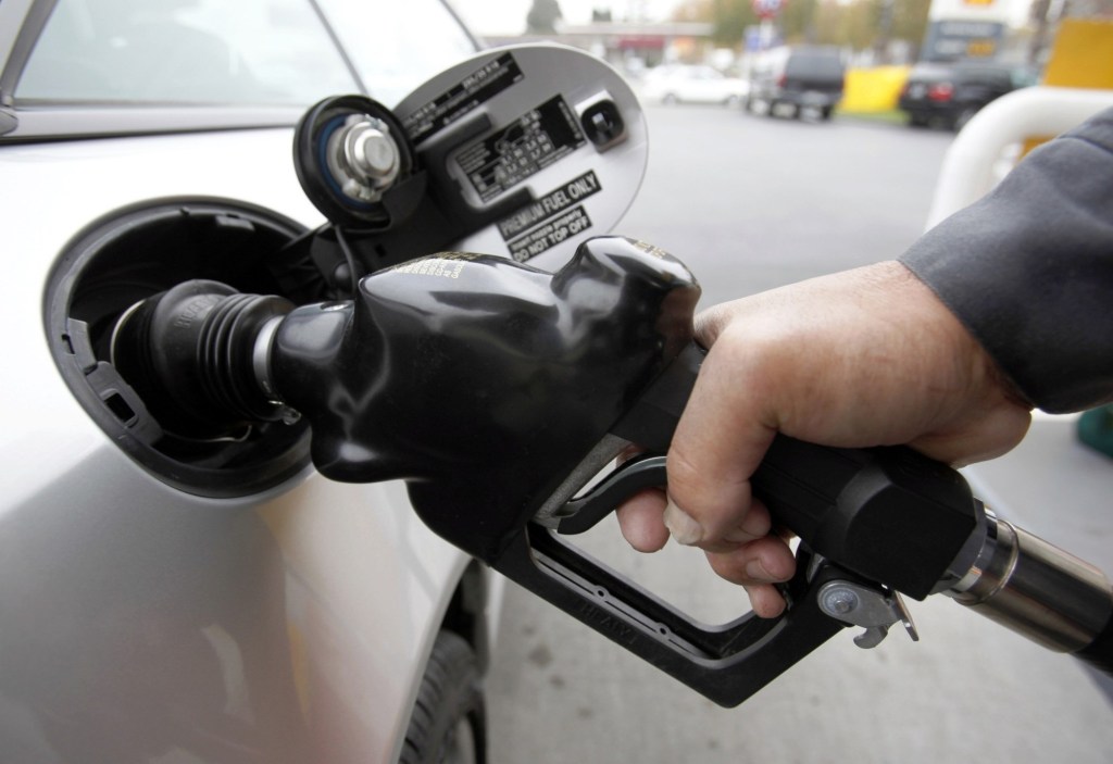 Florida gas prices continue to fall – Sun Sentinel