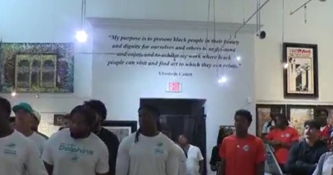 Miami Dolphins players tour historic Overtown on Juneteenth to understand the community's deep roots