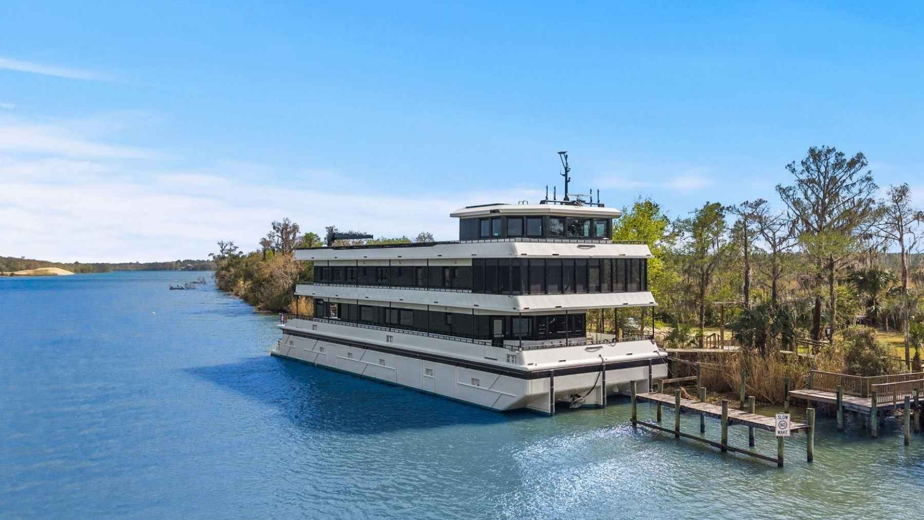 A Florida couple just put their 120-foot floating mansion up for sale for 15 million dollars, a four-story aluminum house wrapped in 108 solar panels that runs its lights, AC and pool off the sun alone and can sit at anchor for months with no cord to shore