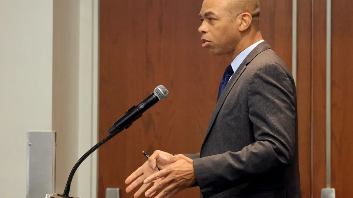 Barron Channer, representing a proposal called “Sistrunk Rising,” speaks during a recent Broward County School Board workshop. It’s a Fort Lauderdale-area proposal that includes 300 affordable apartment units, a district training center for employees, a teacher supply store and counseling center. (Mike Stocker/South Florida Sun Sentinel) Barron Channer, representing a proposal called “Sistrunk Rising,” speaks during a recent Broward County School Board workshop. It’s a Fort Lauderdale-area proposal that includes 300 affordable apartment units, a district training center for employees, a teacher supply store and counseling center. (Mike Stocker/South Florida Sun Sentinel)