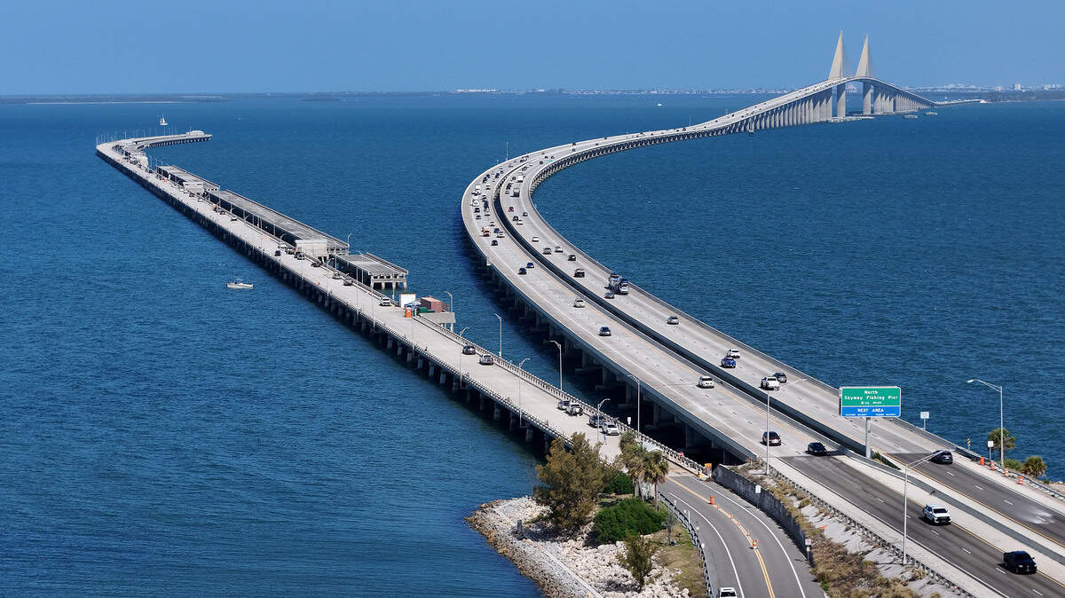 High-speed chase over Skyway Bridge reaches Manatee County
