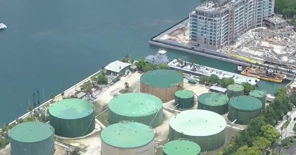 2 top Miami-Dade officials out after county failed to secure fuel depot for Port Miami