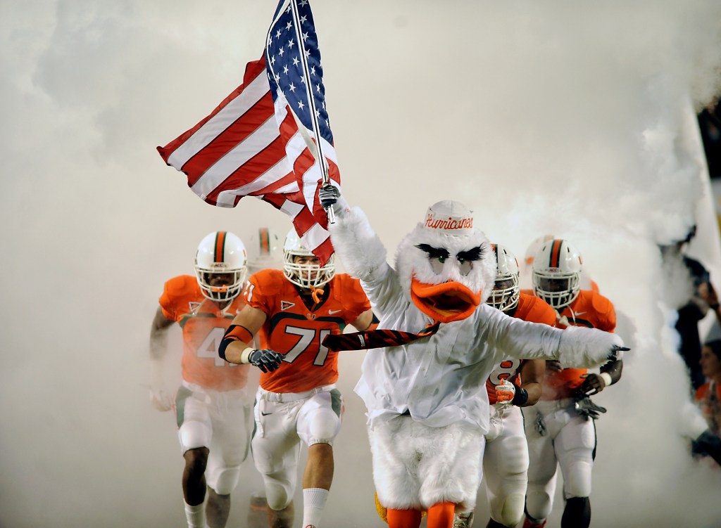 Miami Hurricanes flip five-star defensive end away from LSU