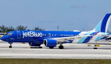 FAA investigates close call between JetBlue flight, aircraft