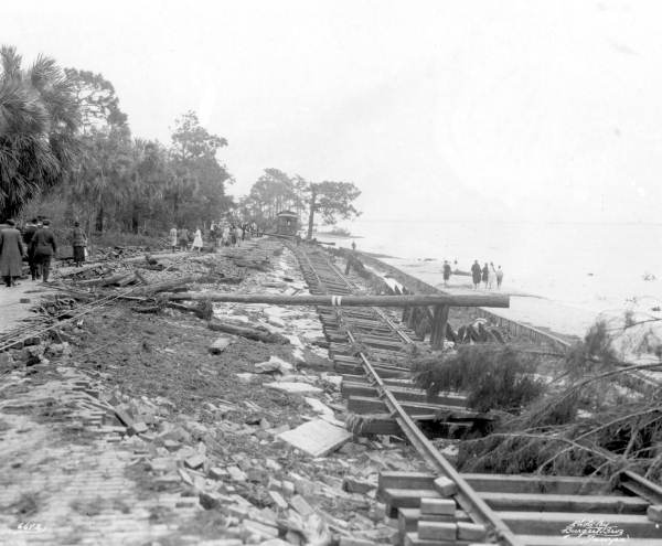 Hurricane damage sustained by a railroad in Tampa in 1921.(Florida State archives)