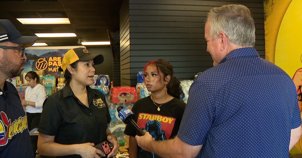 Tampa Bay's Venezuelan community rallies to help after devastating disaster
