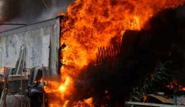 2-alarm commercial fire closes stretch of South 50th Street in Tampa: HCFR