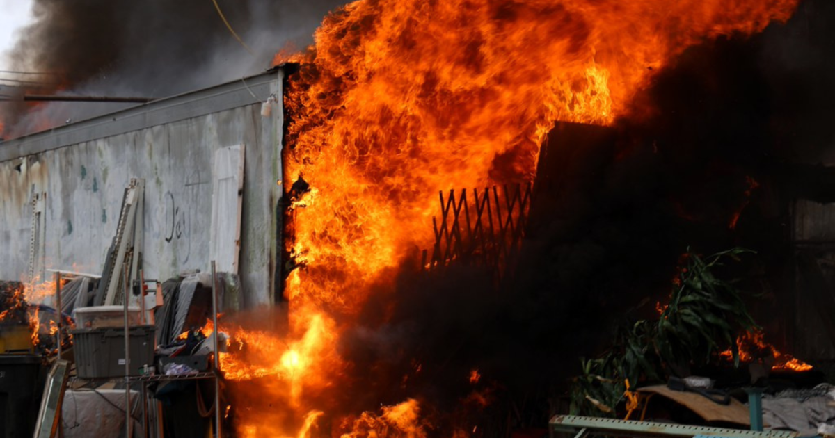 2-alarm commercial fire closes stretch of South 50th Street in Tampa: HCFR