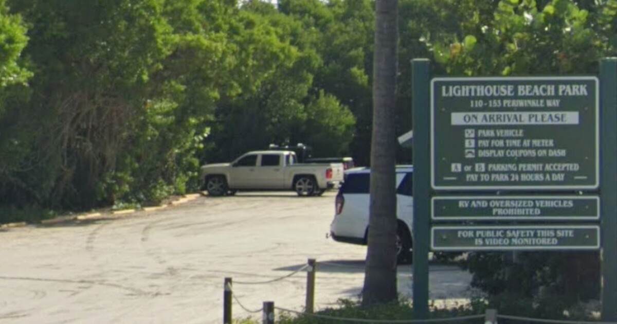 Intermittent closures set at Lighthouse Beach Park fishing pier parking lot for Ian improvements | WGCU News