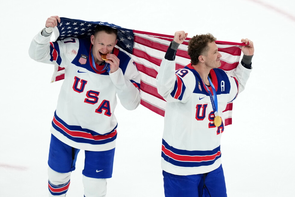 Brady Tkachuk gets traded to Florida to join his brother