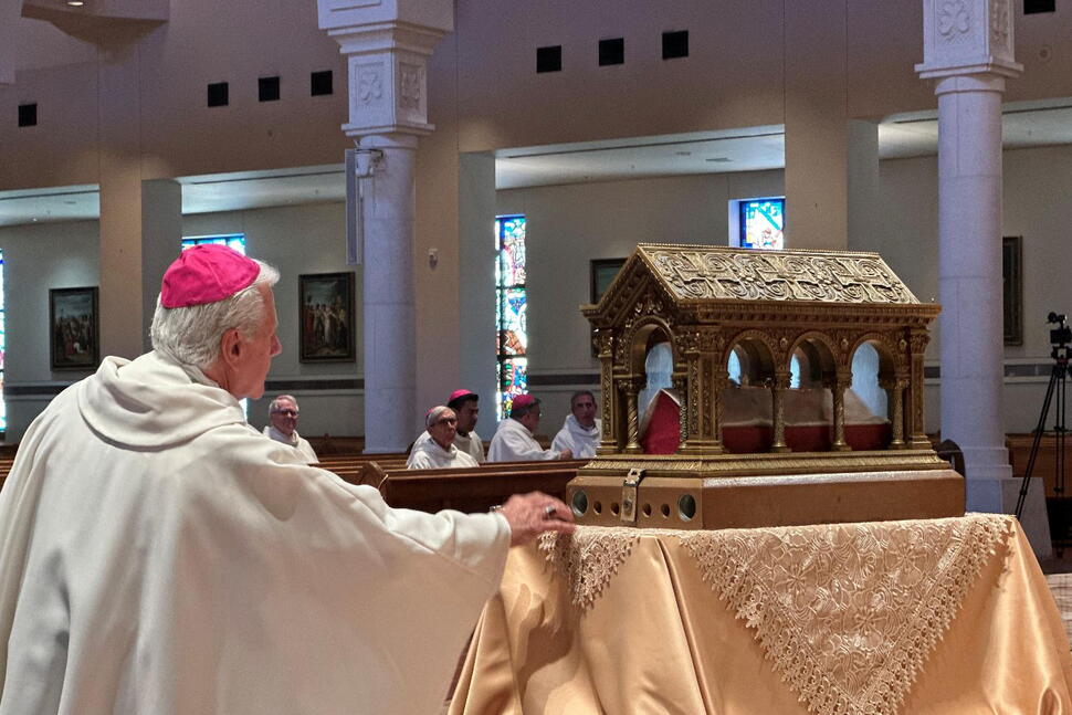 US Catholic Bishops Consecrated Nation to the Sacred Heart at Gathering in Orlando