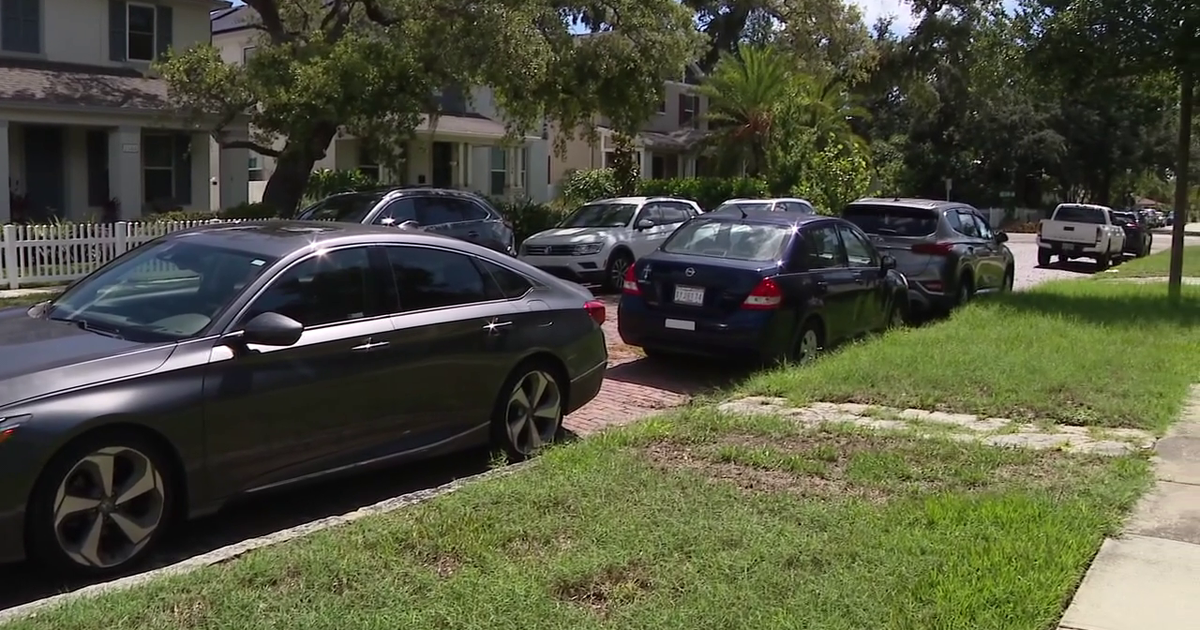St. Petersburg may let neighborhoods block outsiders from parking on their streets