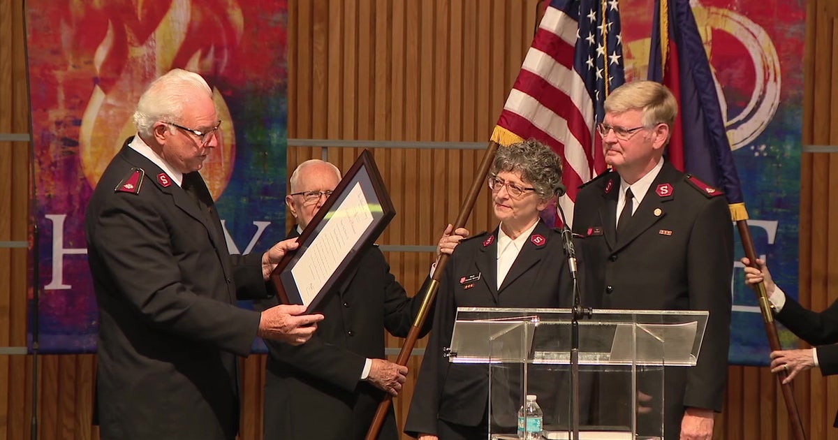 Salvation Army celebrates retirement of 2 majors with decades of service
