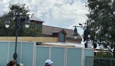 As you can see over the mint-colored construction walls, there are wooden supports for a roof over part of Waterview Park. At the time of the announced refurbishment on May 2, it was reported that the area would be closed for about a month. However, it has been over six weeks now since the closure began.