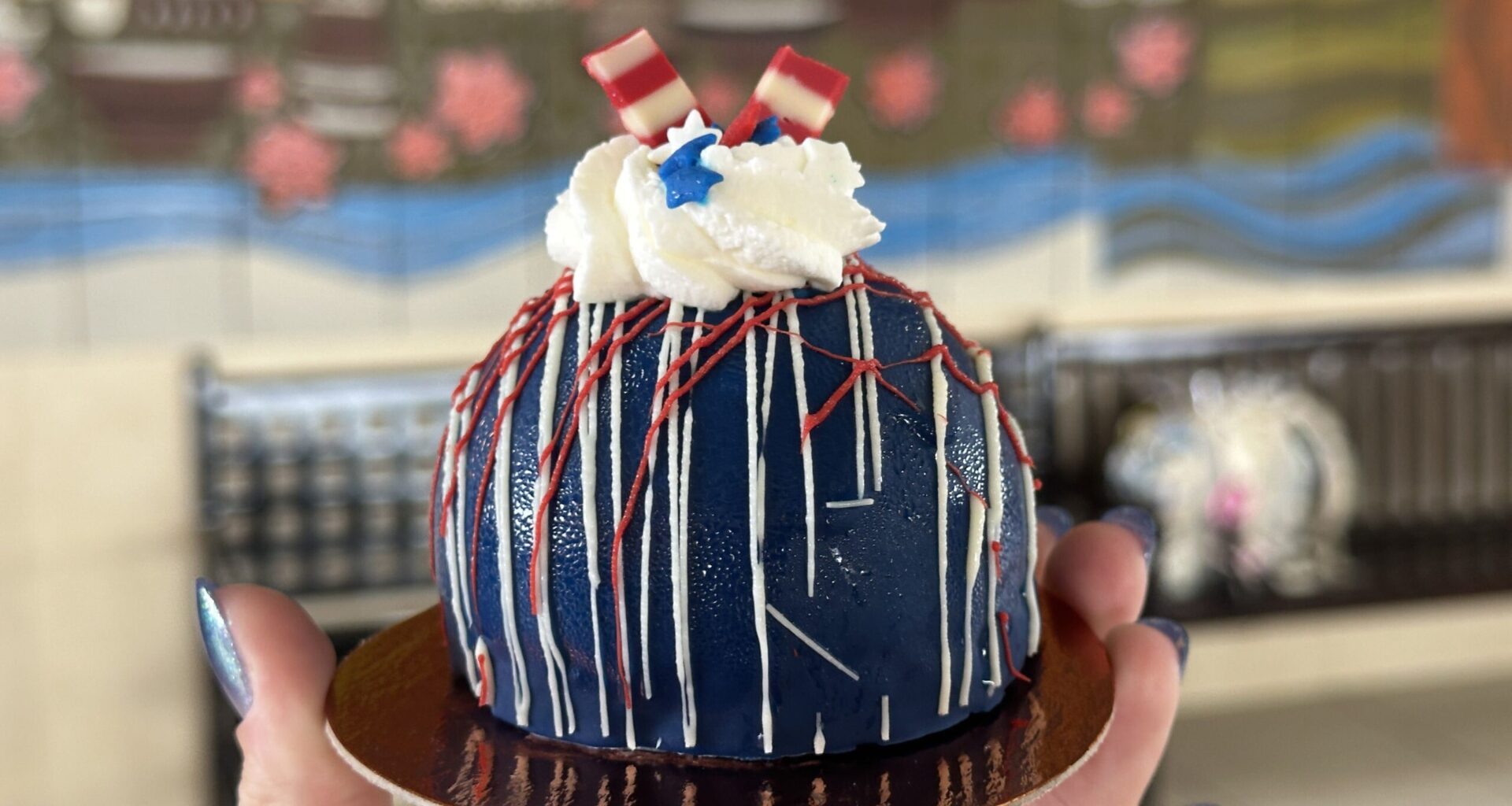 REVIEW: Fourth of July Cake at Disney