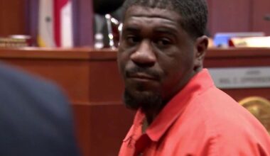 Judge orders man accused of shooting Instacart driver to remain jailed