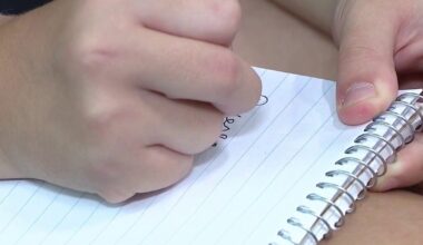 Signed and secured: Why a new Florida law is bringing cursive back to classrooms