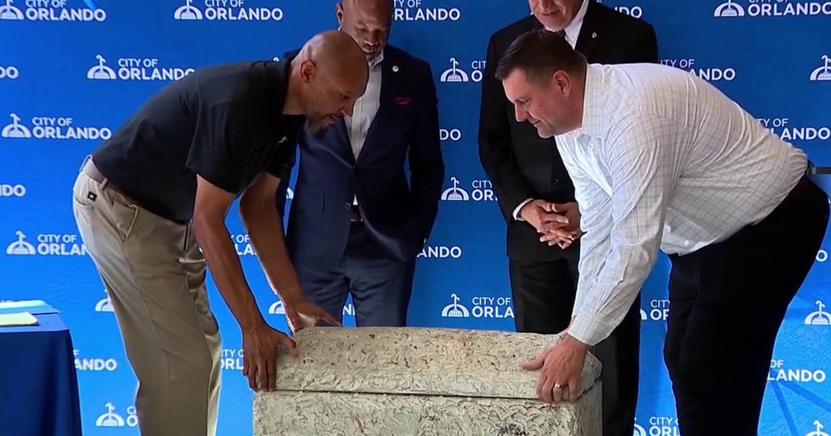 Orlando opens 50-year-old time capsule buried during nation's Bicentennial