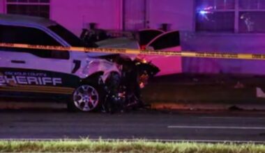 Deputy, 2 others hurt in crash in Osceola County