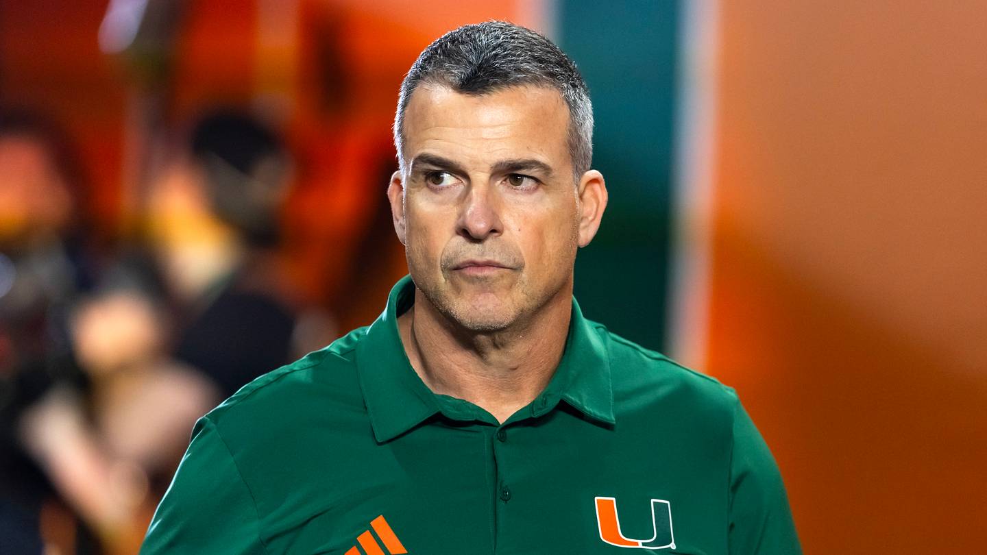 Oregon Battling Miami, Mario Cristobal for Four-Star EDGE Recruit