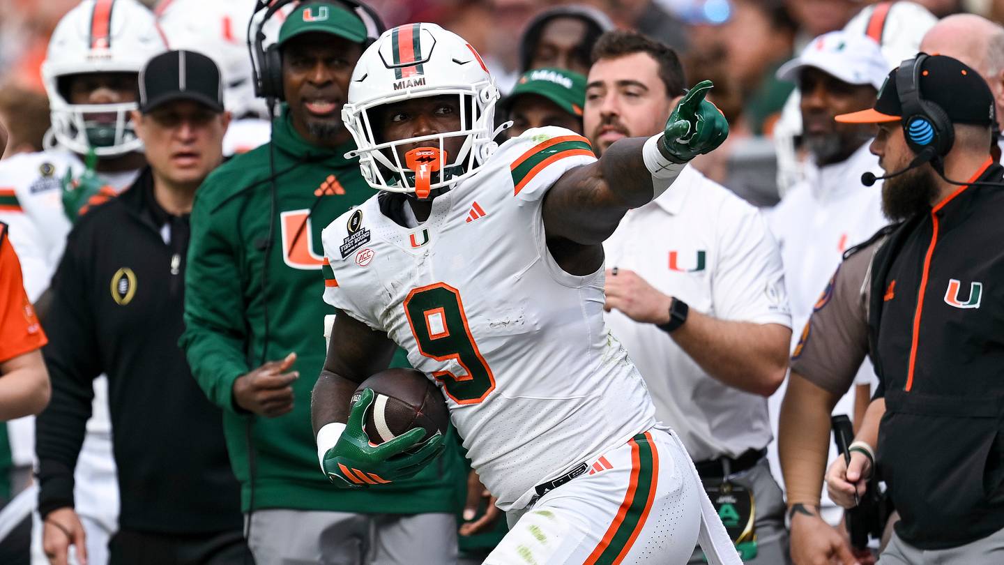 MIami's 'Expecting a Big Year' from Star Tight End Elija Lofton