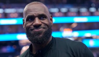 LeBron-Miami Heat Reunion Watch: Stage is set for decision