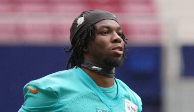 Tampa Bay Buccaneers Sign Former Dolphins Starting Safety
