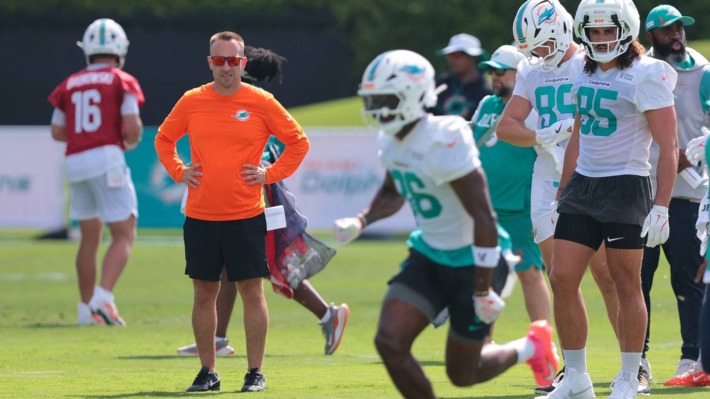 Inside Jeff Hafley's New-Look Miami Dolphins Practices