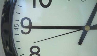 Congress advances permanent daylight saving time bill, but some in Florida warn of risks