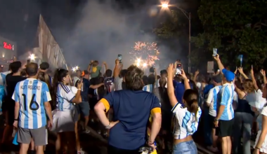 Jubilant Argentina fans celebrate nerve-racking 3-2 win over Cape Verde in World Cup across Miami Beach - WSVN 7News | Miami News, Weather, Sports