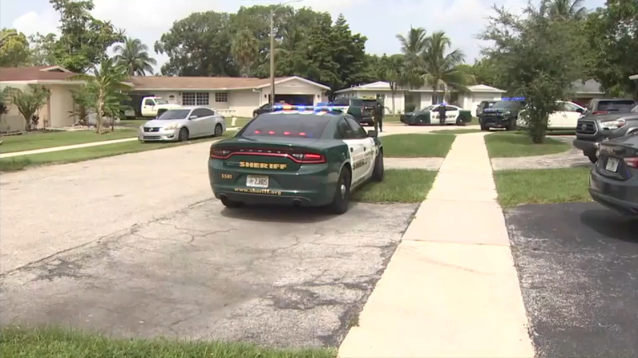 2-year-old hospitalized, in critical condition after being found in a North Lauderdale pool - WSVN 7News | Miami News, Weather, Sports