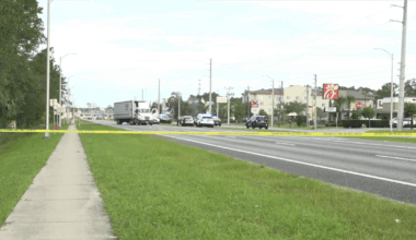 Man fleeing immigration officers in Florida struck and killed by tractor trailer, cops say – NBC 6 South Florida