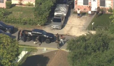 Police set up perimeter in Fort Lauderdale neighborhood; 2 detained - WSVN 7News | Miami News, Weather, Sports