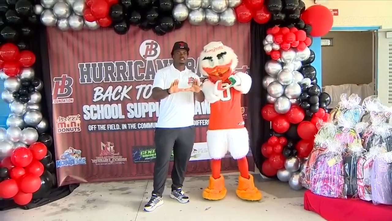 NFL linebacker Reuben Bain Jr. hosts second annual back-to-school bash at local elementary school - WSVN 7News | Miami News, Weather, Sports