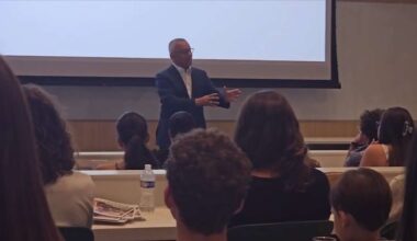 High schoolers gain newsroom experience through 7News’ Craig Stevens at UM workshop - WSVN 7News | Miami News, Weather, Sports