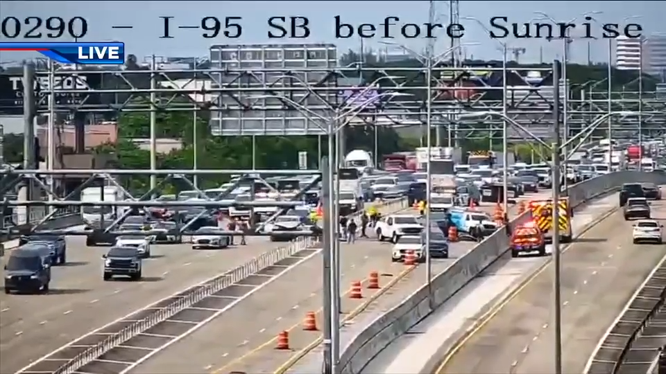 3 hospitalized after multi-car crash on I-95 SB in Fort Lauderdale; several lanes closed - WSVN 7News | Miami News, Weather, Sports