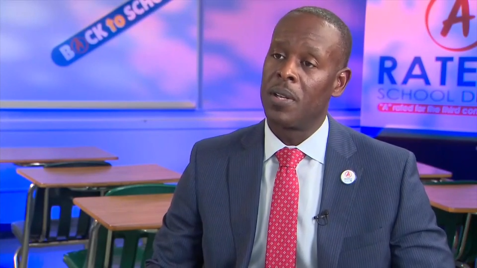 Broward Schools Supt. Hepburn touts improved education plans for new year following budget upheavals - WSVN 7News | Miami News, Weather, Sports