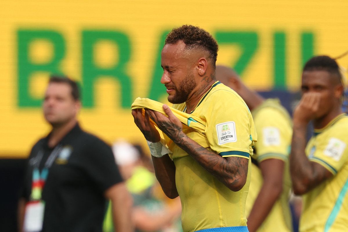 Neymar looking emotional
