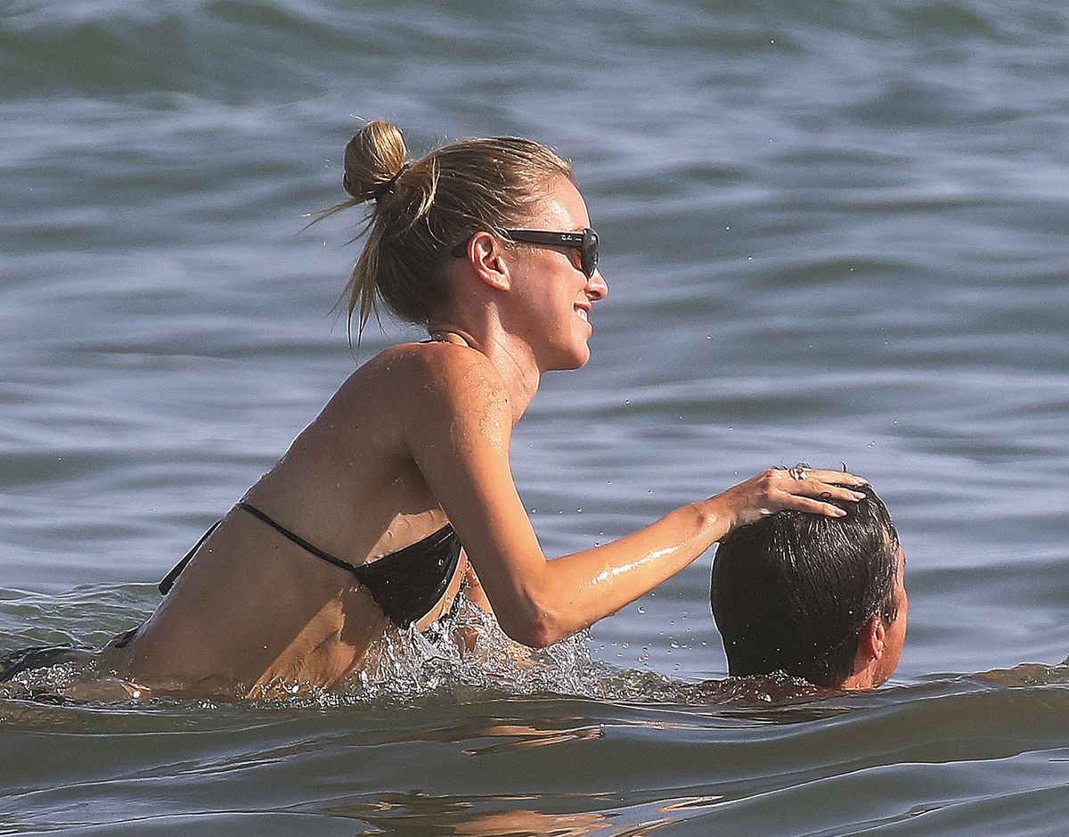 She had a silly moment where she appeared to dunk him under water