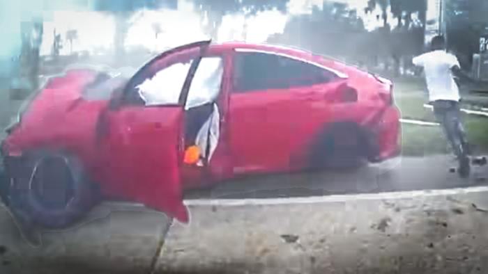 Bodycam footage shows aftermath of major crash in Central Florida