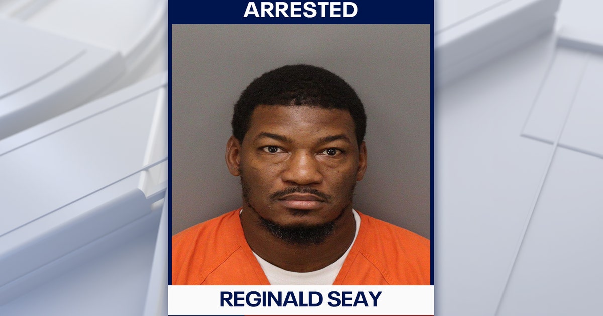 Pinellas County football coach arrested after 3-month relationship with 14-year-old girl: Deputies