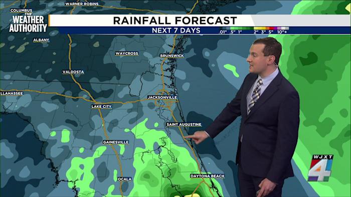 Meteorologist Chris Holtzman has your Friday night forecast