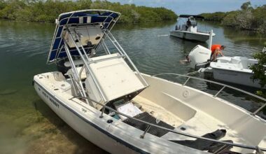 2 hurt after boater slams into bridge off Sugarloaf Key