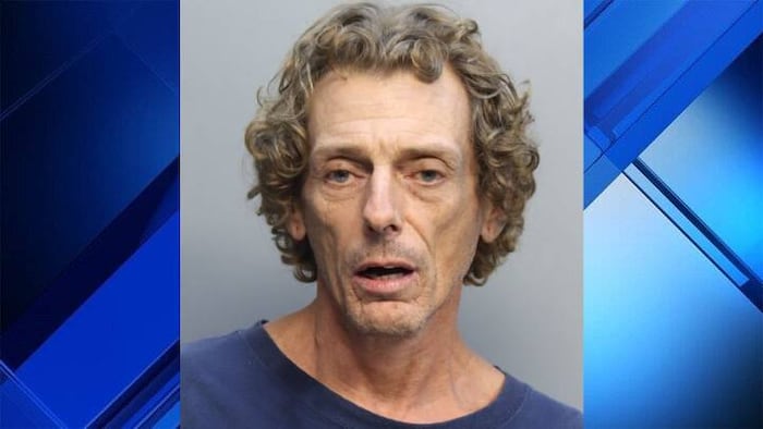 Miami-Dade man claims ‘we were just kissing’ after stabbing other man over money, deputies say
