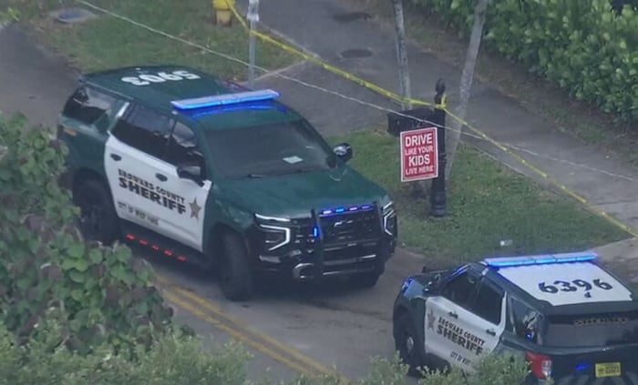 Broward deputies: 2-year-old boy dies after driver struck him in West Park