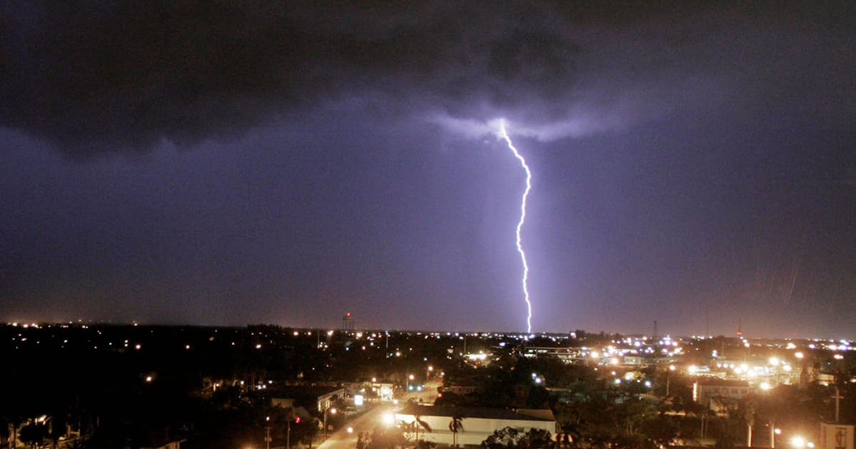 Victim ID'd in deadly lightning strike at Florida beach that killed 1, hurt 3 others