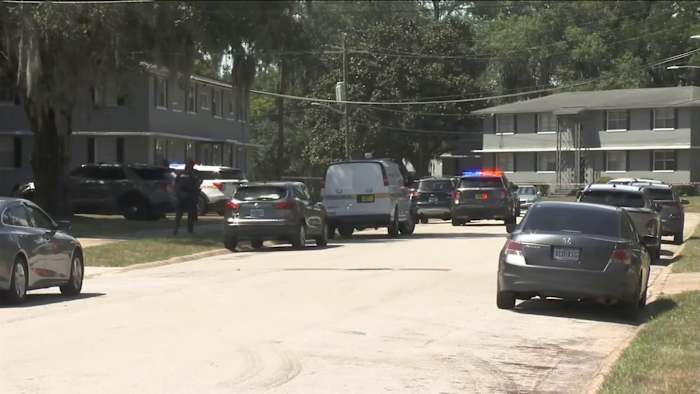 Jacksonville Sheriff’s Office Investigating Possible Shooting at an Apartment Complex in Lakewood Area