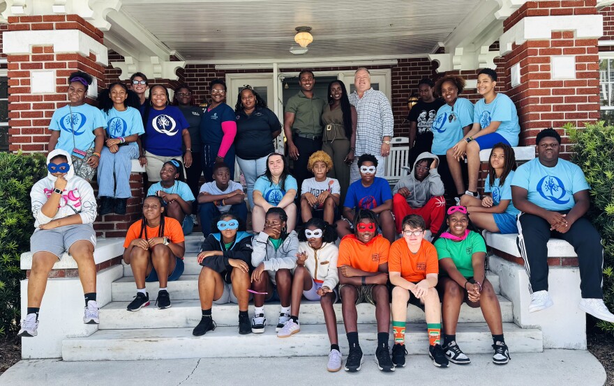 Uncommon Friends Foundation summer campers on the steps of the Langford-Kingston Home in downtown Fort Myers.