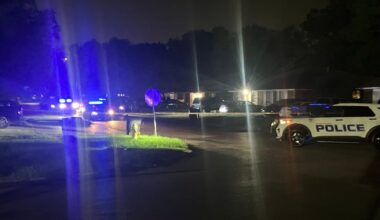 Shooting near Florida Blvd. convenience store lands one person in hospital