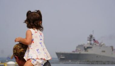 USS Fort Lauderdale completes first deployment, reunites with families
